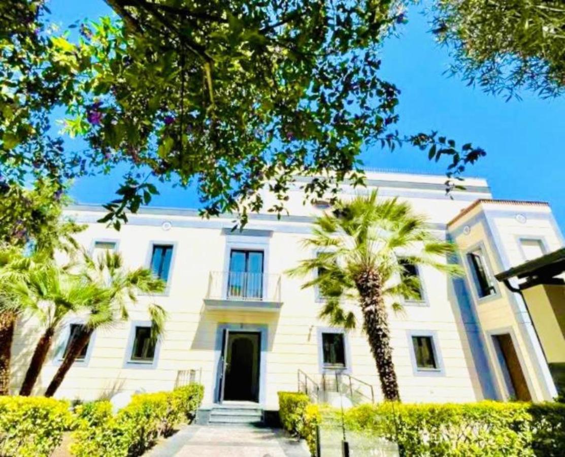 Boutique Hotel Palazzo Donna Iulia Pozzuoli Exterior photo